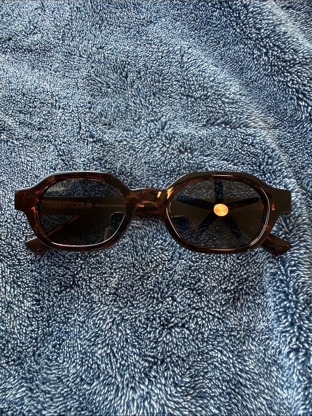 Meller sunglasses with case